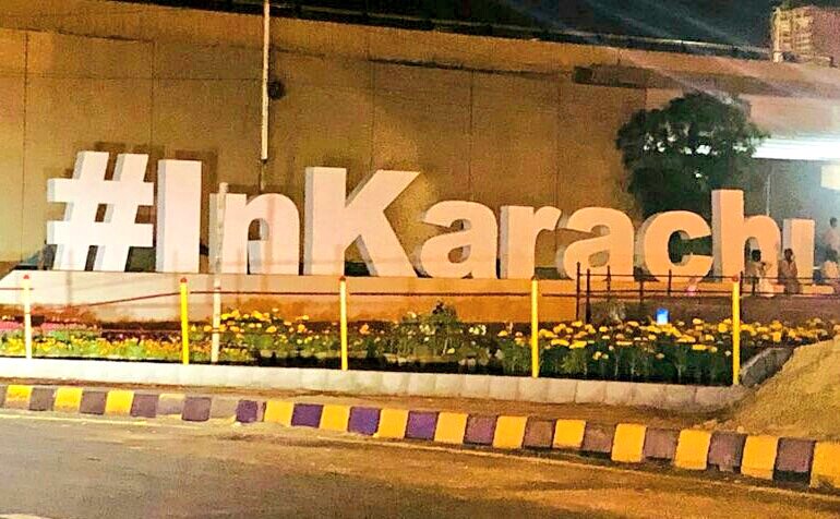 Karachi is looking stunning ❤ Yes this is city of lights ❤🇵🇰 Cricket and smiles both are back 🇵🇰 #PSLFinalinKarachi