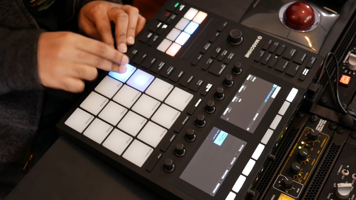 MannyAmalgam's tweet photo. Boom bap! #maschine #hiphop https://t.co/AJckCceuAQ