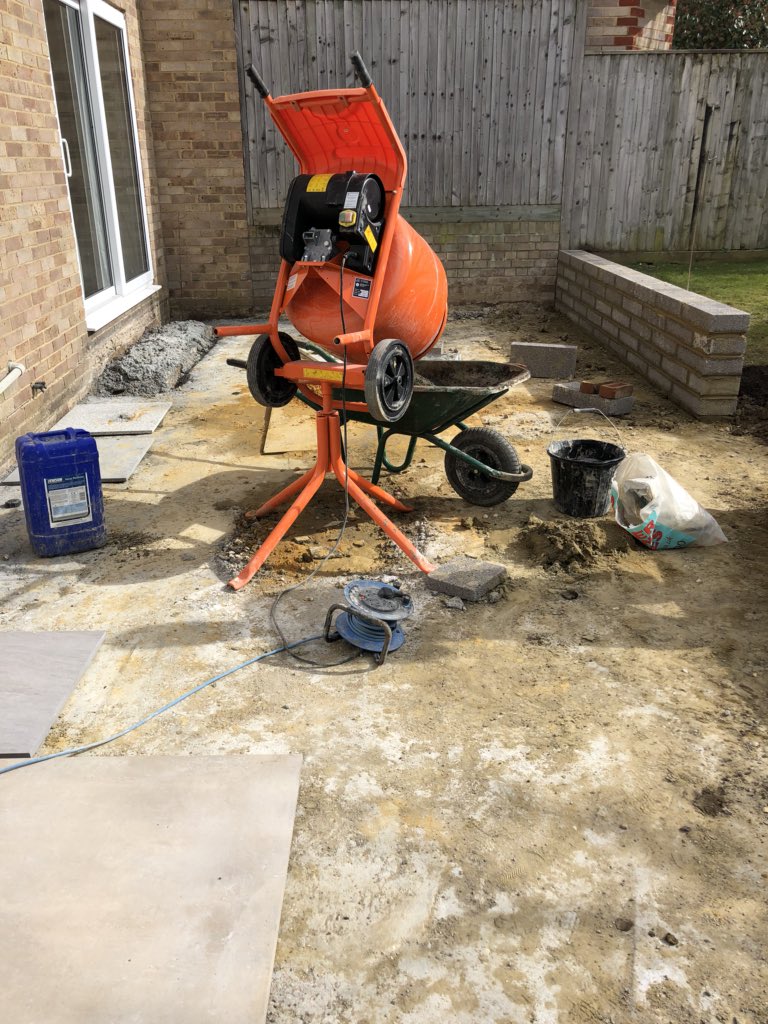 KeystonePaving's tweet image. Old customer, new project. Porcelain is off to be cut and bullnosed.  Now to get underway with the slabbing. #porcelain #patio #bullnose #keystonepaving #keystone #sussex