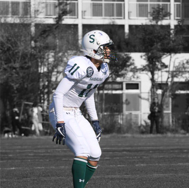SIT_FB_recruit's tweet photo. 〈アメフトポジション紹介⑦最終回〉
〜ディフェンス編〜
「ディフェンスバック : DB」
DB��WRにぴったり付いて相手のパスを通させないポジション🏈😈
フィールドの1番後ろを守るため"ディフェンスの最後の砦"とよく言われます✅🔙
#春から芝浦 #アメフト #DefenseBack https://t.co/mFx4qzXGtI