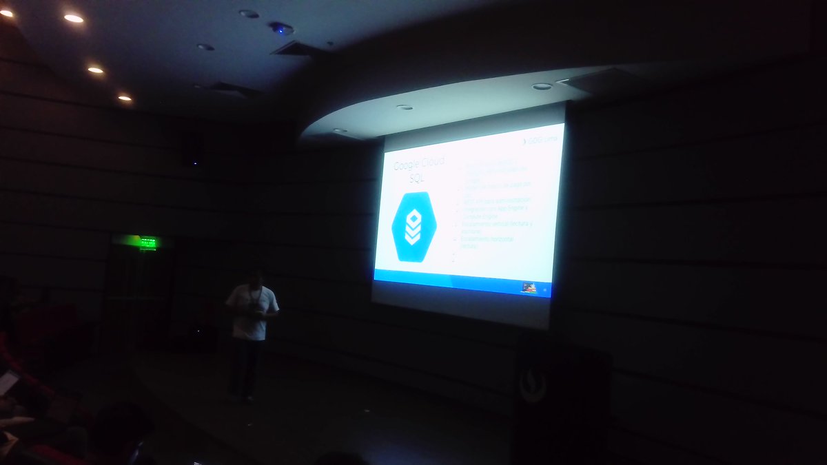 franciscoliloo's tweet image. #GoogleCloudSQL por @myarlequey en @UPCedu #SanIsidro @GDGLima  #CloudStudyJam #GDGLima #StudyJamGDGLima #HoyNoDormimos