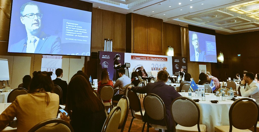 Iryna Ozymok (<a href="/IreneLaFleur/">Iryna Ozymok</a>) warns us about the risks of tehnoclogical naïvité - online systems often don't interest ordinary citizens. Instead her experiments concludes that visibility is important, TV is critical and even negative adds can produce positive effects.#IRIDemGoV