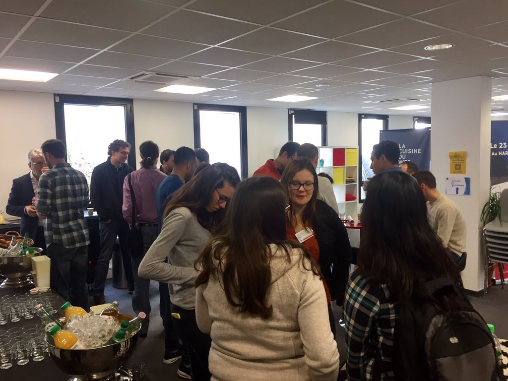 SFENjg's tweet photo. Les participants arrivent et profitent d'un café d'accueil avant que le concours ne commence ! https://t.co/gluYSW8RBV