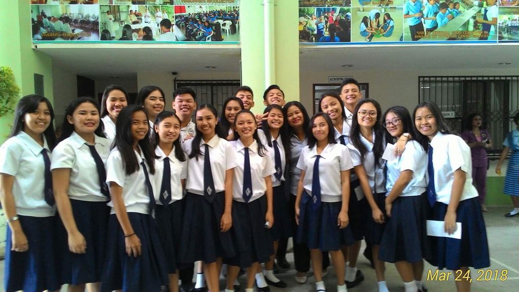 enihsmi's tweet photo. Love kaau mi ni mdm bautista huhu 😭❤️

#bestmathteacher 😂❤️ https://t.co/V4IabKjSOa