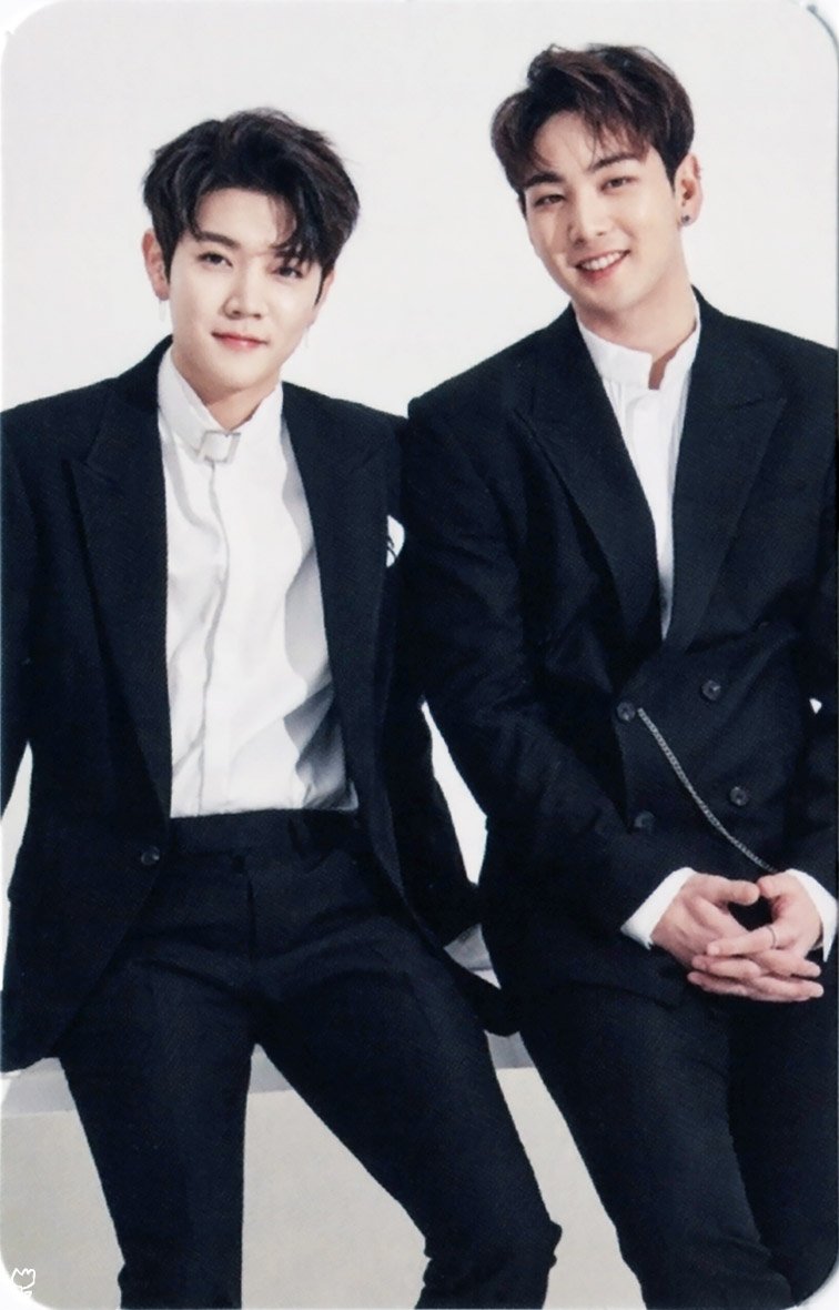 melfymelfy's tweet photo. NU'EST W CONCERT DOUBLE YOU / MD / PHOTO CARD set BLACK
간질간질한 투샷들!
#뉴이스트W #NUESTW #JR #Aron #백호 #렌 #김종현 #곽아론 #강동호 #최민기 #DOUBLEYOU #concertMD #photocard #2018con https://t.co/sfPIWRYwLP