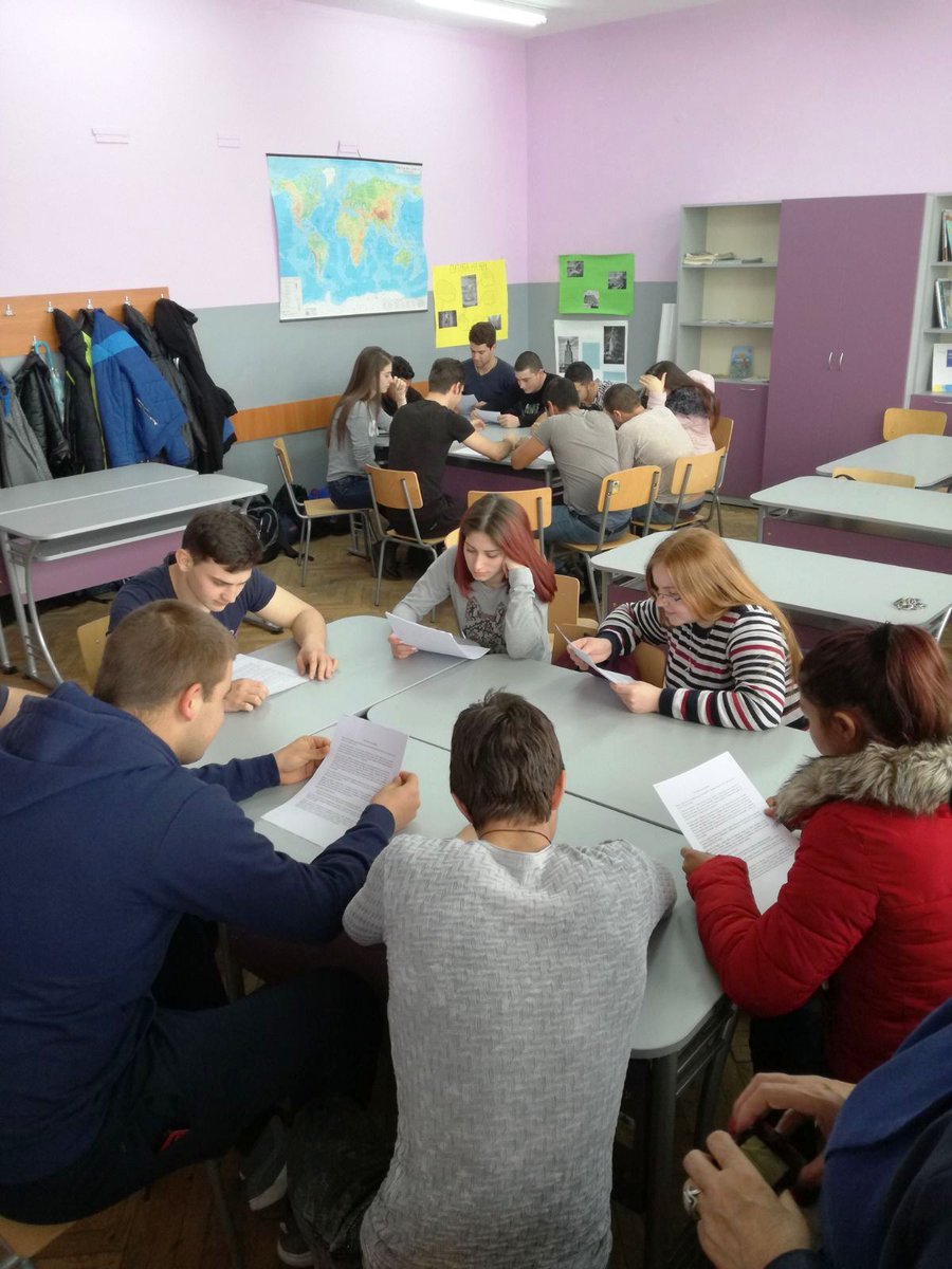 sofplat's tweet photo. What does #justice mean? What are our #rights and #responsibilities as #citizens? Yesterday our team was in Straldzha, discussing these questions and playing the Prisoner's dilemma with 11th graders - as part of our project "Civic Education in Action: Teaching Citizenship". https://t.co/Hw8TqvVjK5