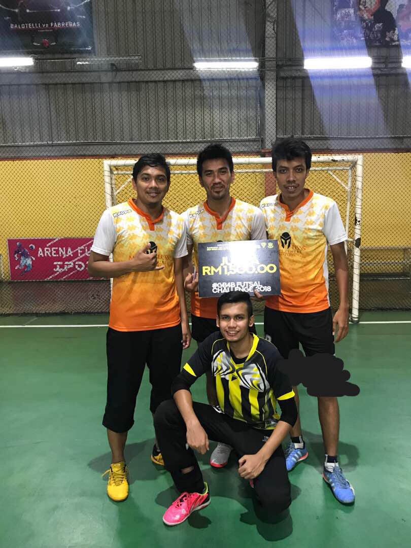 IamAzizulMohd's tweet photo. Alhamdulillah rezeki harini. #YCFT https://t.co/mwQOZ68xpp