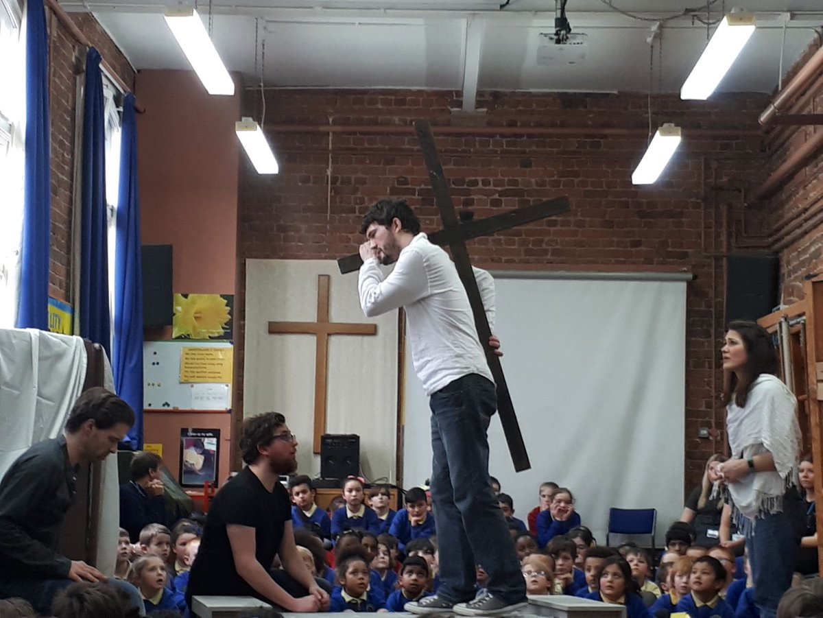 WavertreeCE's tweet photo. Everyone really enjoyed the Easter performance by @TheBibleTales on Friday! 👍
#Easter https://t.co/HvykI7P6pp