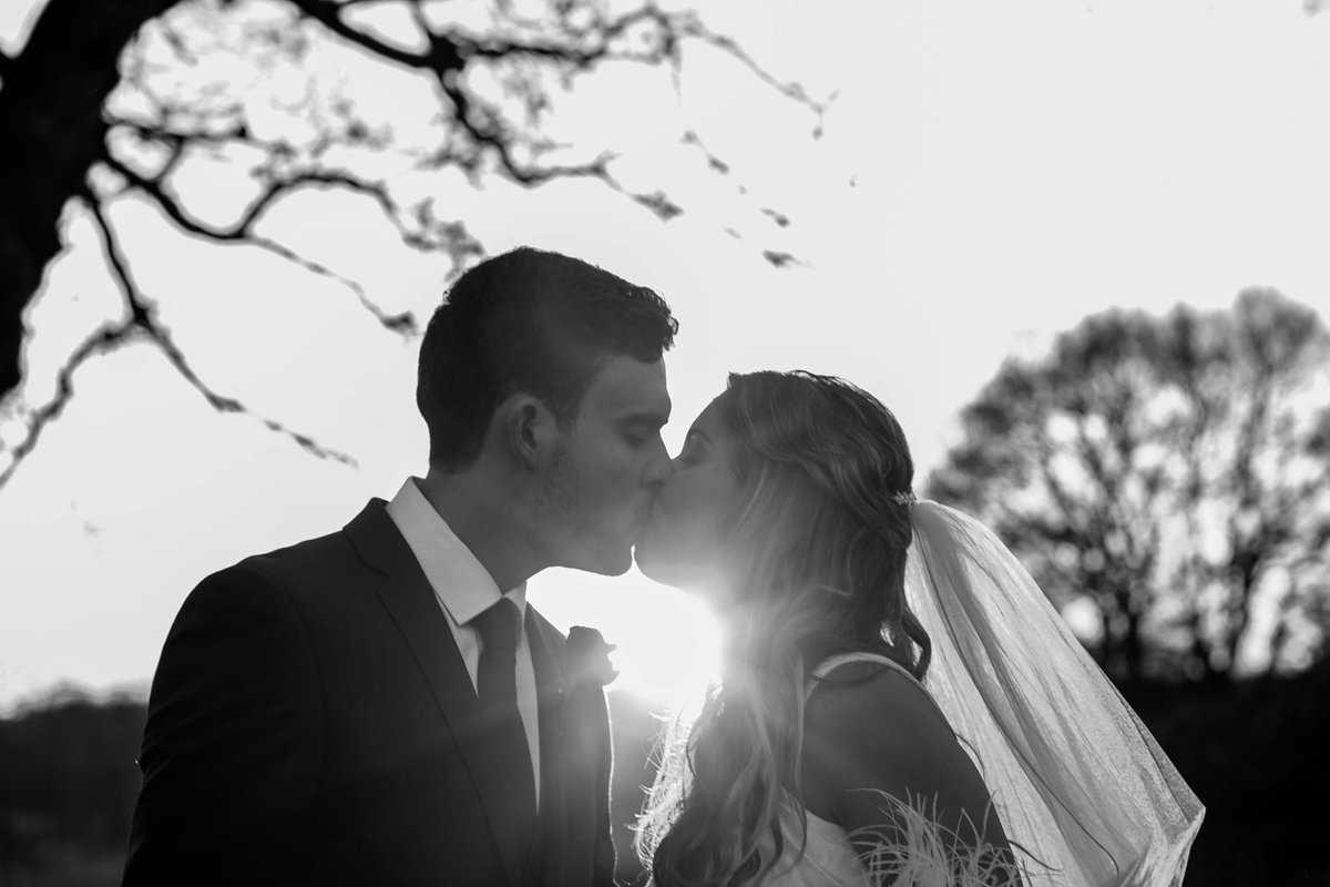 Kent Wedding Photography will be at The Kent Wedding Fair, St Georges, Chatham on the 8th April 2018!
Free admission plus a complimentary goody bag for every bride that pre-registers. 
PLUS All couples that attend the event will be entered into a luxury free prize draw!!
#wedding