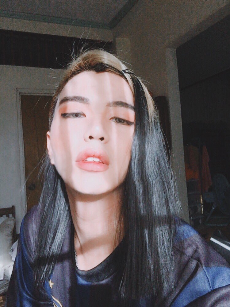 saintlooeez's tweet photo. KZ Tandingan or KZ de Vera #LabanKZ @KZofficial 😘 https://t.co/ZOzaQA9zPM