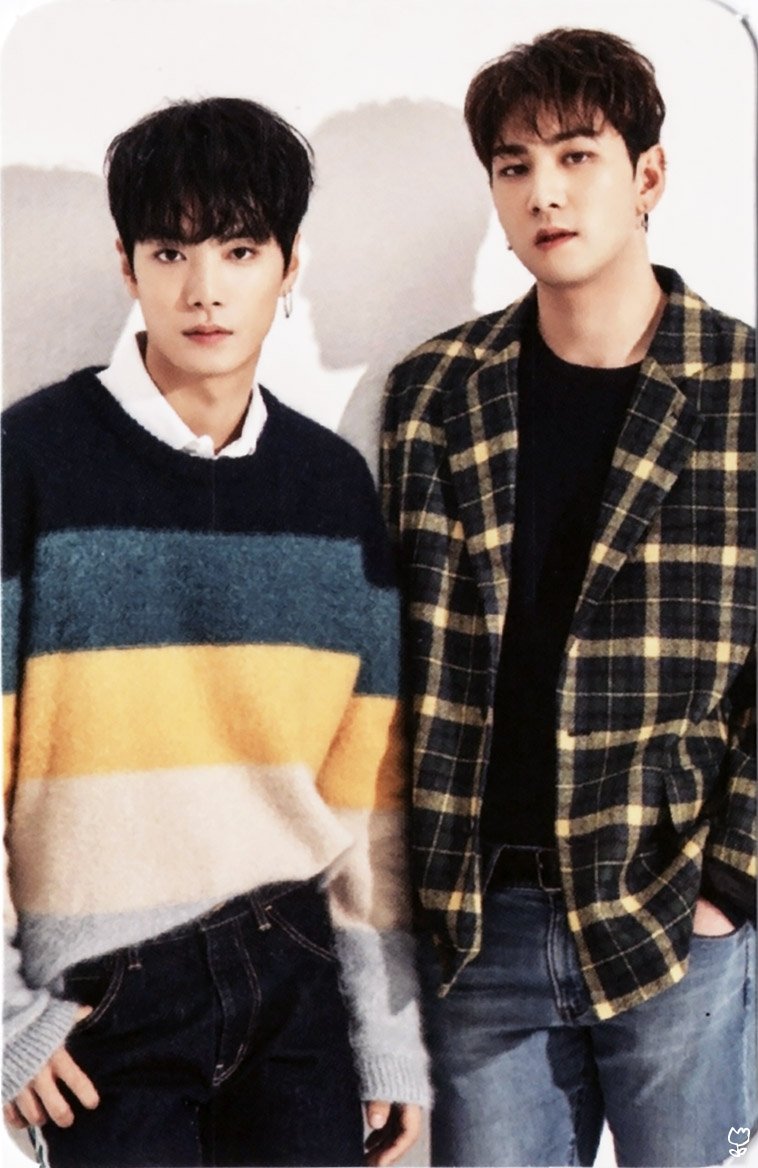 melfymelfy's tweet photo. NU'EST W CONCERT DOUBLE YOU / MD / PHOTO CARD set WHITE
저는 멤버들 단체 사진을 참 좋아한답니다. 잘생기고 멋진 사람들인데 서로 어우러짐으로 시너지가 폭ㅋ발ㅋ
#뉴이스트W #NUESTW #JR #Aron #백호 #렌 #김종현 #곽아론 #강동호 #최민기 #DOUBLEYOU #concertMD #photocard #2018con https://t.co/19K8REJWcf