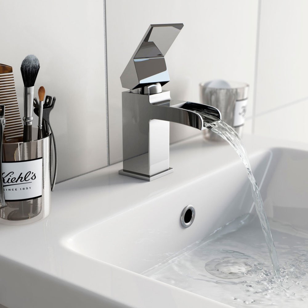 MjBathrooms's tweet photo. #bathroom #bathroomtaps #taps #waterfalltaps #basintap #bathtaps #kitchentaps #bidettaps #faucets #spout #bathroomdecor #bathroomdesign #lowpricetap #designertap #budgettap #moderntap #traditionaltap #mixertap #monotap #leverhanletap #pushbuttontap #sensortaps #mjbathrooms https://t.co/p7i62Yna6c