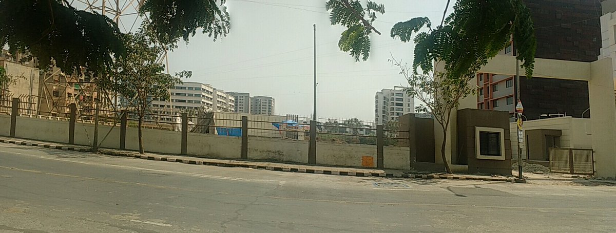 DevelopedSurat's tweet photo. #RamLeela_Medain cum #Party_Plot @ #Vesu , opp #Reliance_Mall , near #SDJain_School
with #Kitchen , #Parking
#yes_icc #Surat clicked by #FenilThakkar #AthwaZone
@OurSMC @sanghaviharsh @zankhanabenbjp @CRPaatil @DarshanaJardosh ji https://t.co/eI8vpcc19d