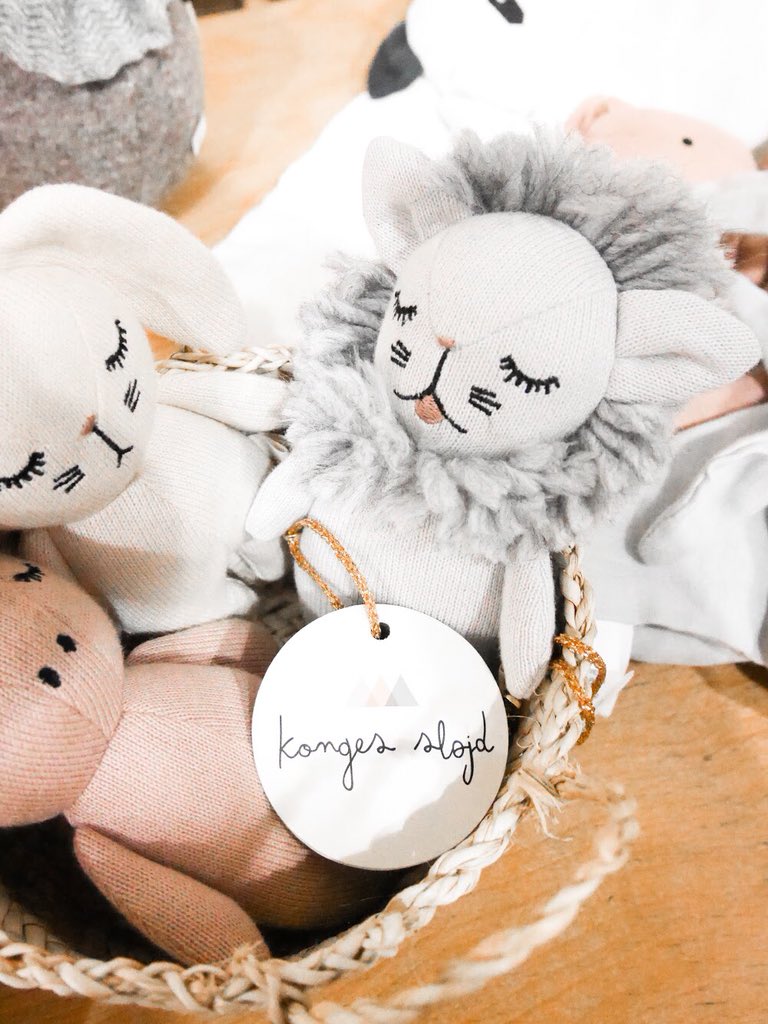 lapartybox's tweet image. Le temps des familles c’est ce week-end à lyon ✨🌟✨
-
Infos sur lapartybox.com