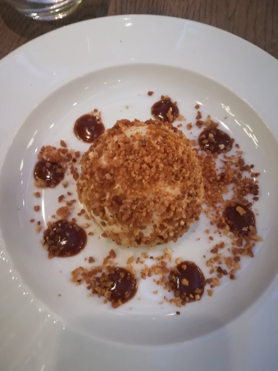 micaeldebast's tweet photo. Merci à toute l'équipe du @BistrotdeParis pour cette super soirée et à @NorbertTarayre pour ce petit échange Facetime ! https://t.co/uEgYNFD0kb