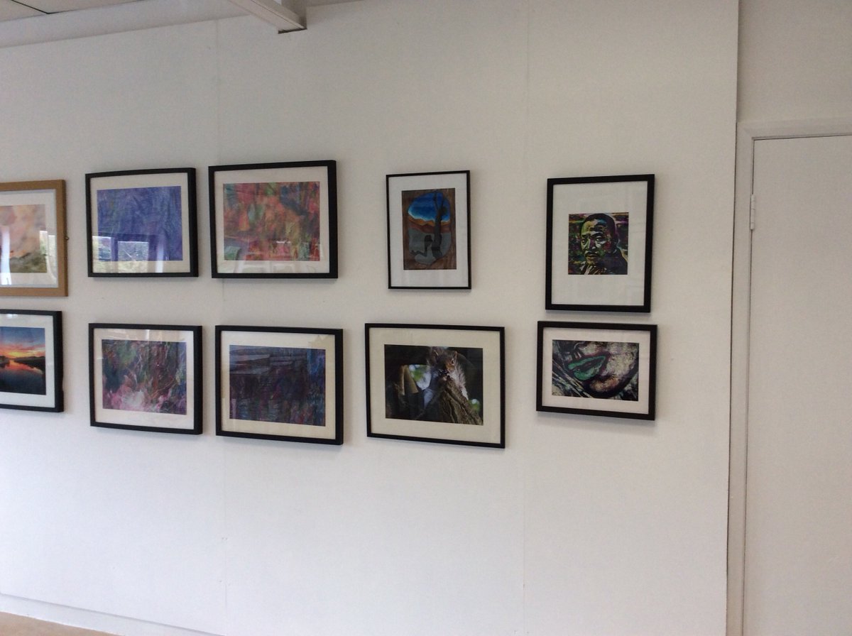 ArtismAfloat's tweet photo. Pictures looking good @L1L_Hulk #angleseyopenstudios #Aberffraw #autismacceptance https://t.co/yUO496r4BP