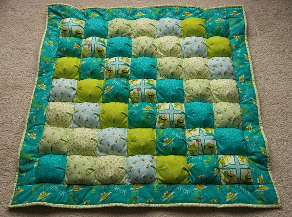howarths63's tweet photo. NEW LISTING! #Frogland Friends #tummyTimeQuilt perfect #ShowerGift  #Newborn #Nursery #newMom #BabyGift #bubblequilt #girlquilt #boyquilt #babyfloormat #puffquilt #babyhandmadequilt #minkyblanket #babyquilt #babyshowergift #babygirl #BabyBoyhttps://buff.ly/2sQzCAv https://t.co/0quppasvzy
