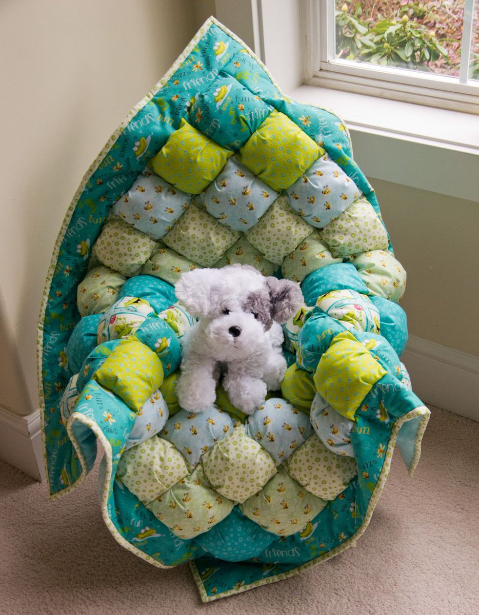 howarths63's tweet photo. NEW LISTING! #Frogland Friends #tummyTimeQuilt perfect #ShowerGift  #Newborn #Nursery #newMom #BabyGift #bubblequilt #girlquilt #boyquilt #babyfloormat #puffquilt #babyhandmadequilt #minkyblanket #babyquilt #babyshowergift #babygirl #BabyBoyhttps://buff.ly/2sQzCAv https://t.co/0quppasvzy