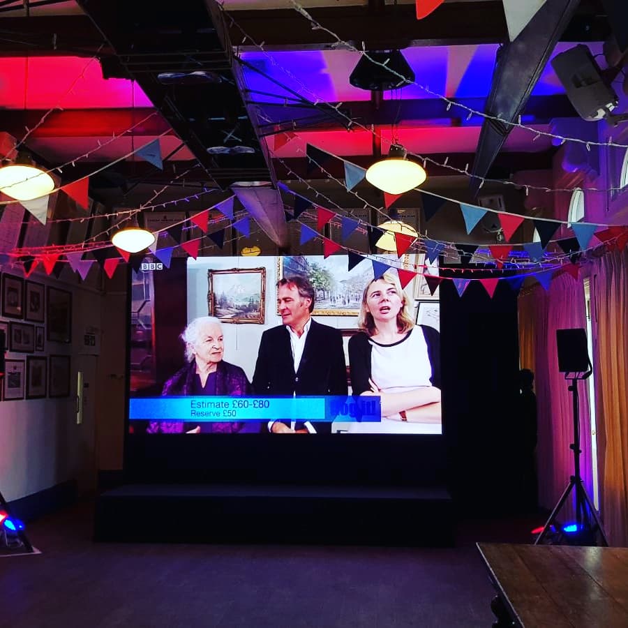 Beaconcreatives's tweet photo. RT @FirstNetwork: All set for today's Oxford v. Cambridge Boat Race. More than 250,000 people are expected to line the river today for the 164th race.  Good luck to everyone involved. #avhire #avcompany #eventprofs #londonconferences #londonav #presentat… https://t.co/sPqN8cgFP7