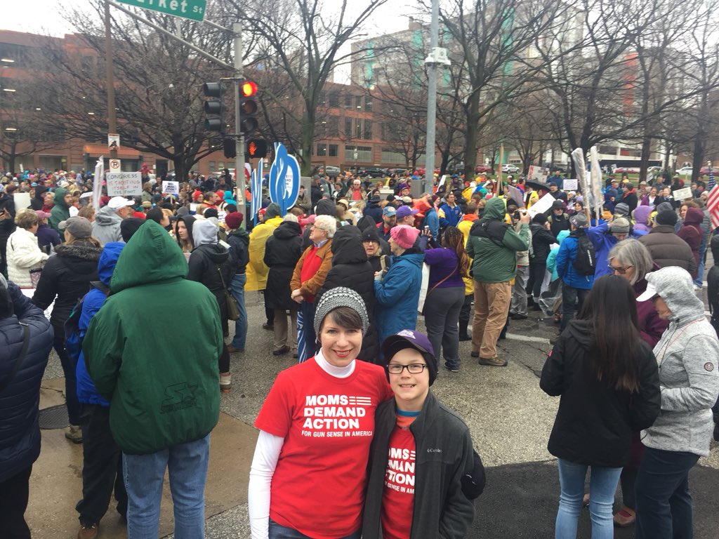 eebsworthgoold's tweet image. Why I #MarchForOurLives.
Why I support @MomsDemand and why I’ll keep fighting. #EnoughIsEnough #commonsenseguncontrol