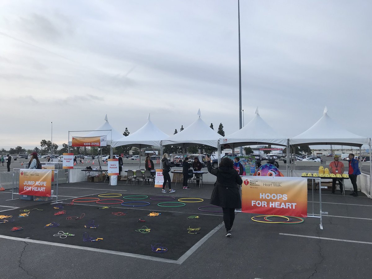 dawn_hoem's tweet photo. Good morning from the #OCHeartWalk https://t.co/m4iwelPxi6