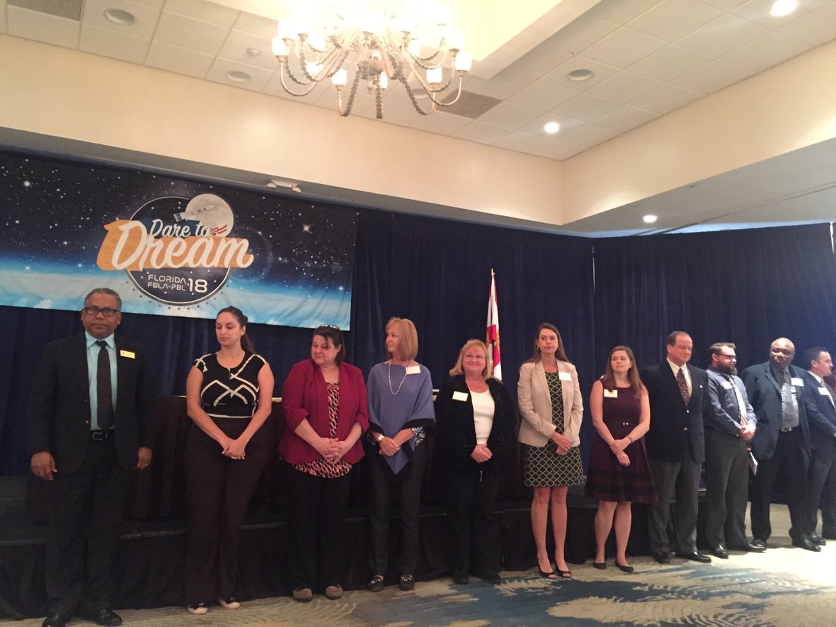 FloridaFBLA_PBL's tweet photo. Advisors are the key to #floridafblapbl's success and we took a moment this morning to honor the great advisors in #flpbl. Thank you for all you do! https://t.co/gQGdTho8SH