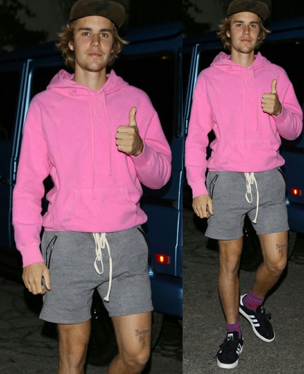 LaColaDeBieber_'s tweet photo. Justin llegando ayer al estudio de grabación https://t.co/qGlsWFLapv