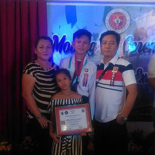 aj24miah's tweet photo. Congratulation anak love u😘😍 https://t.co/ojyEPLb6cE