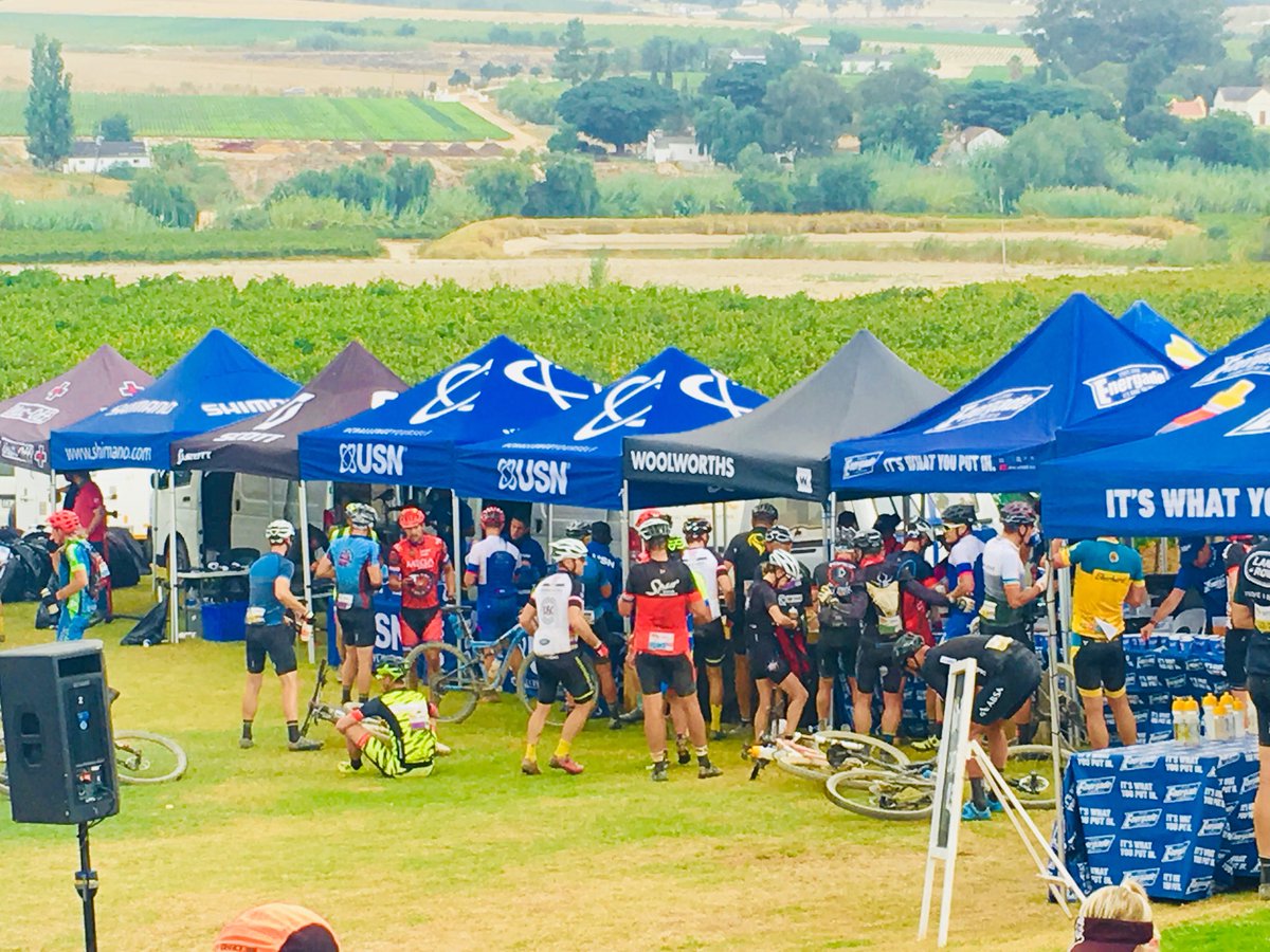 visitwellZA's tweet photo. #absacapeepic2018 @val_du_charron  Spectatorpoint C  lots of excitement this morning... watching the Epic riders passing by @CapeEpic @VisitWinelands #beautifulview #valducharronvalley #spectatorpoint https://t.co/RPHHZCHIKm