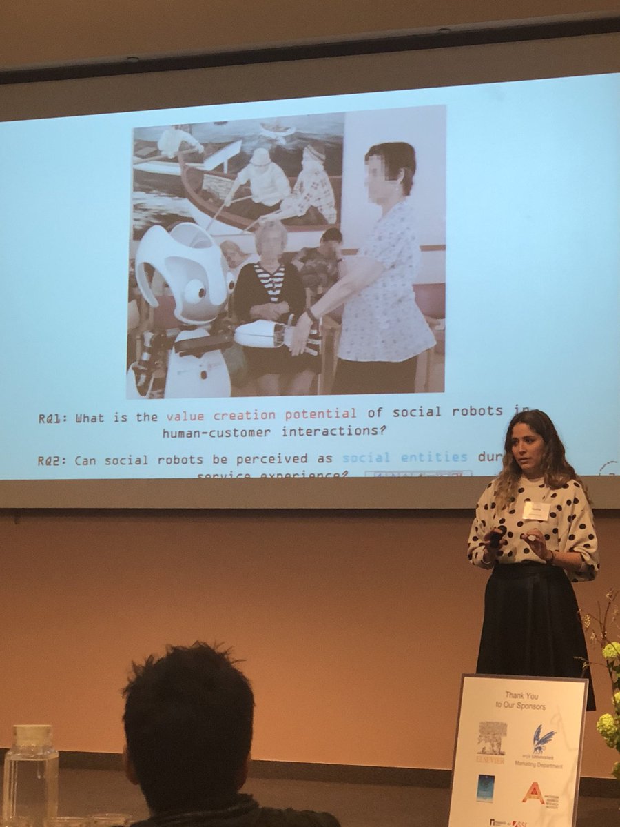 RaVoKue's tweet photo. Martina Caic from @MaastrichtU talks about how robots can encourage elder people to do more sports by being perceived to be intelligent, emotional and supportive. #2018IMRC https://t.co/4qizwfQwaH