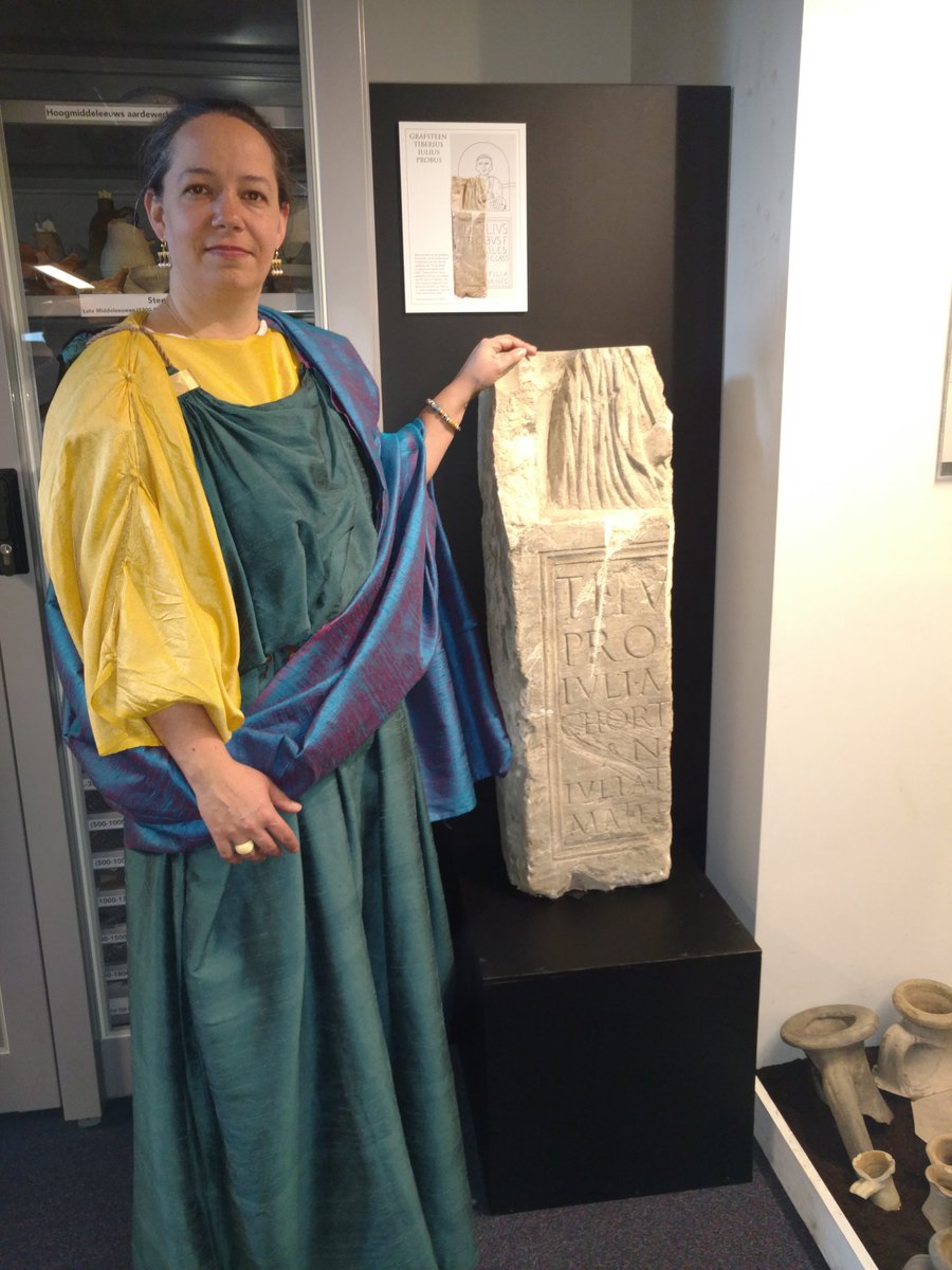 HanBijleveld1's tweet photo. De tentoonstelling over het #Romeinse #Fectio bij #Houten is geopend door wethouder Erika Spil van #Bunnik. Eindelijk ook een 3D maquette van het fort. Onder het oog van een Romeinse dame (re-enactment) van @LRGG_Corbvlo https://t.co/34J9UeeH5K