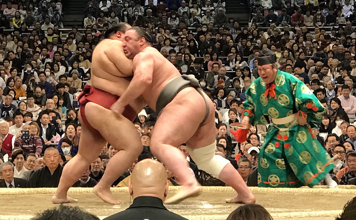 Four centuries of Shinto ritual.  ‘Great stature and exceeding bulk’ comes to mind. (WSM) Thank you City of Osaka!