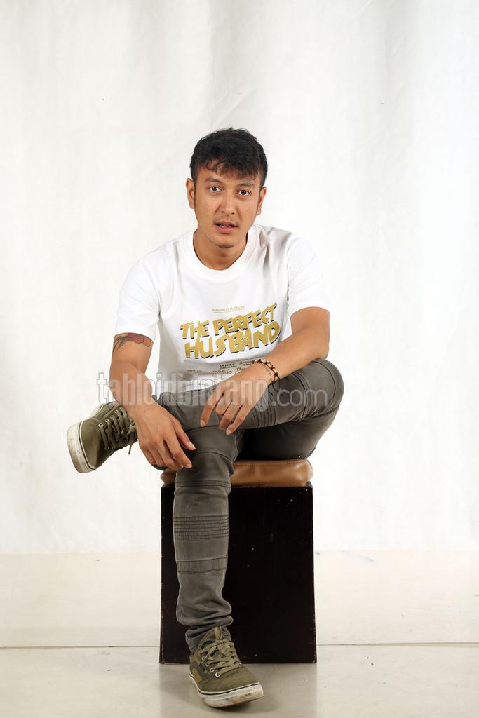 dimskifans's tweet photo. @dimsanggara Perkenalkan @dimsanggara sbg Arsen Wafi Halim; seorang pilot, tampan, kaya, mapan, sabar, sopan, pokoknya paket komplit deh. 😍😍 https://t.co/GvXi11vrDe