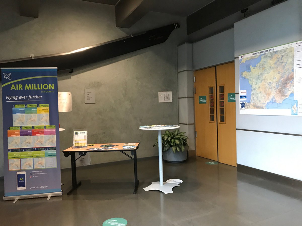 AIRMILLION_VFR's tweet photo. #AirMillion est présent aux AG de la @FFAeronautique & de la @FFfplum ! Nous offrons à tous la carte Murale 2018! Venez découvrir toutes nos cartes 2018 sur notre stand. #AirMillion seul éditeur à vous proposer les cartes VFR 2018 en exclusivité ! #FlyingEverFurther #aero #VFR https://t.co/lMiATBhEnP