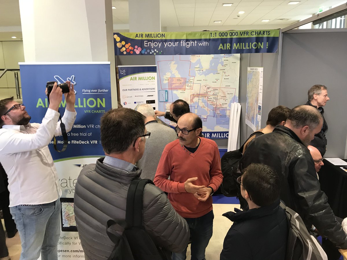 AIRMILLION_VFR's tweet photo. #AirMillion est présent aux AG de la @FFAeronautique & de la @FFfplum ! Nous offrons à tous la carte Murale 2018! Venez découvrir toutes nos cartes 2018 sur notre stand. #AirMillion seul éditeur à vous proposer les cartes VFR 2018 en exclusivité ! #FlyingEverFurther #aero #VFR https://t.co/lMiATBhEnP