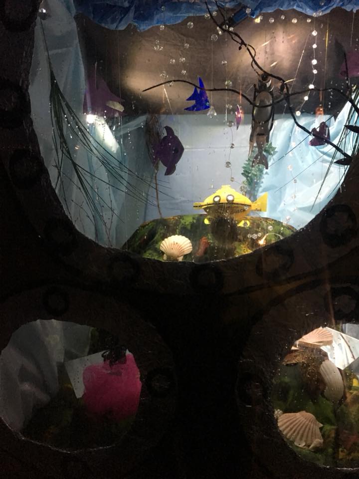 bsidefest's tweet image. Help the @friendsofbside reach their target of £500 to cover all the costs to run @windowwander ! The Isle of Portland has had some excellent entries from residents and businesses all over the islanding, including from the Main Sponsor @TheAquaPortland crowdfunder.co.uk/portland-windo…