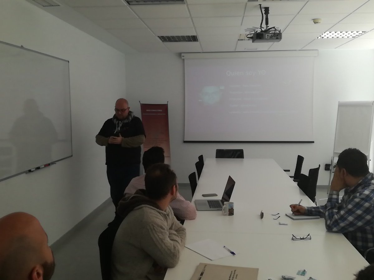 . <a href="/macleouc/">Raul Martinez Perera🍉</a> "Un poco de historia de #WordPress, sus inicios hasta ahora" #WpExtremadura #wpbadajoz