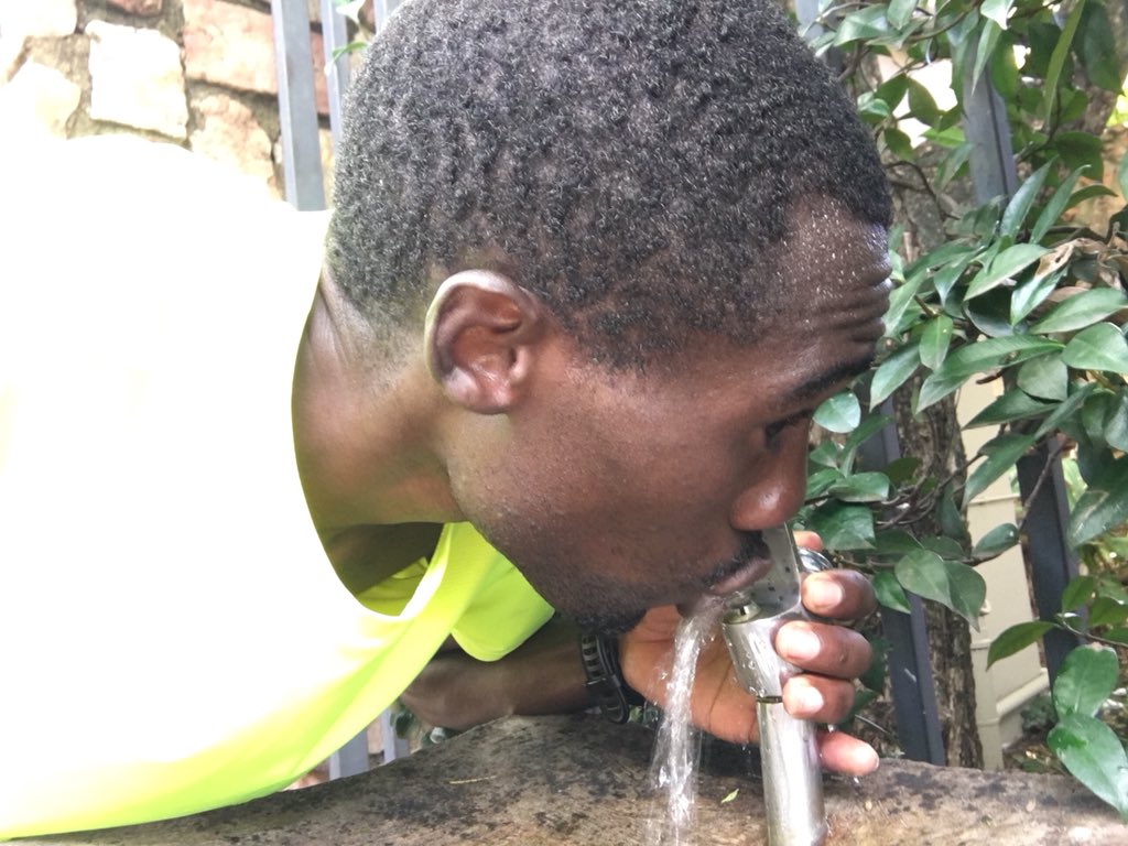 babaLatitia's tweet photo. #IMoveMe #SeizeInspiration #asics_brothers
.
. Running is a method of terrestrial locomotion allowing humans and other animals to move rapidly on foot.
@ASICS_ZA @TeamVitalitySA @ASICS_FR @GarminSA #Dynaflyte2 #ASICSFrontRunner #ASICSFrontRunnerZA https://t.co/BzsvvTgBqt