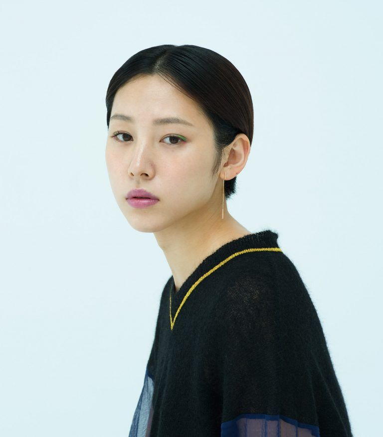 Ginza Pa Twitter 和菓子のような桃色のリップに合わせ 涼やかな目元 には グリーンとピンクのポイントを 単色でなく繊細に調和する組み合わせだと 鮮やかな色でも派手に見えません 今回のメイクは日本人によく似合うと Udaさん ニッポン美人化計画 T