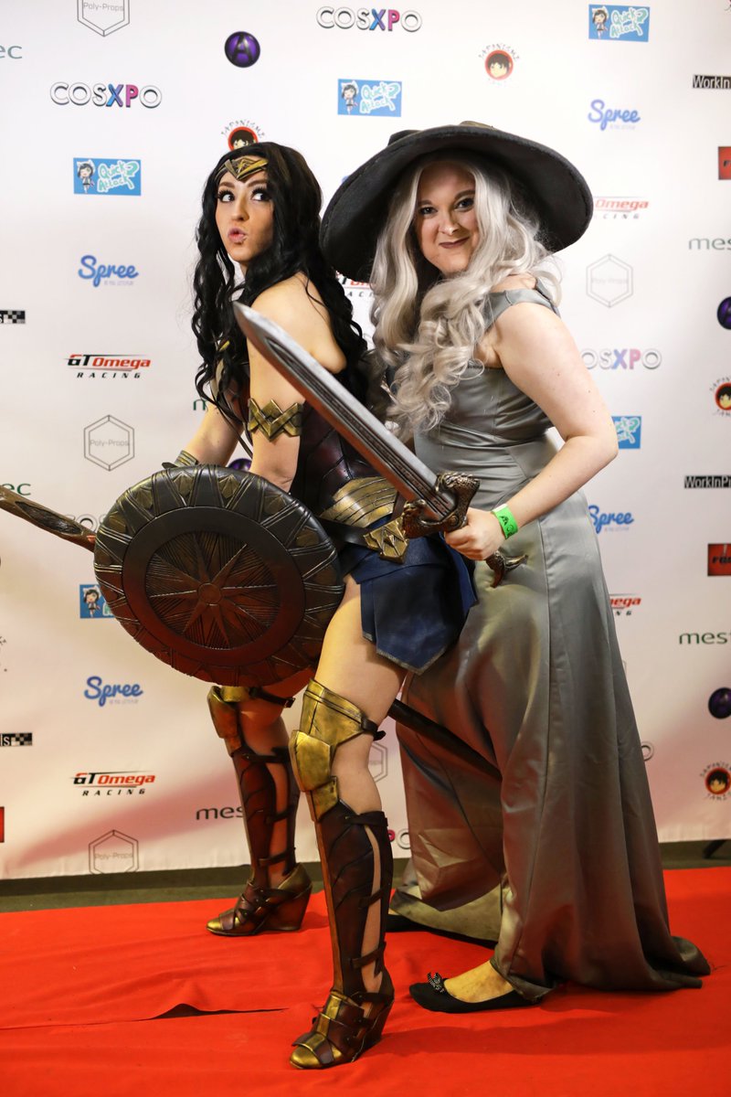 FCSCrew's tweet photo. Another fantastic Red Carpet entrance taken today @CosXPo #CosXPo #CosXPo18 @FCSCrew #FreshCrewStudios #FreshPass https://t.co/kN9HIYpNVT