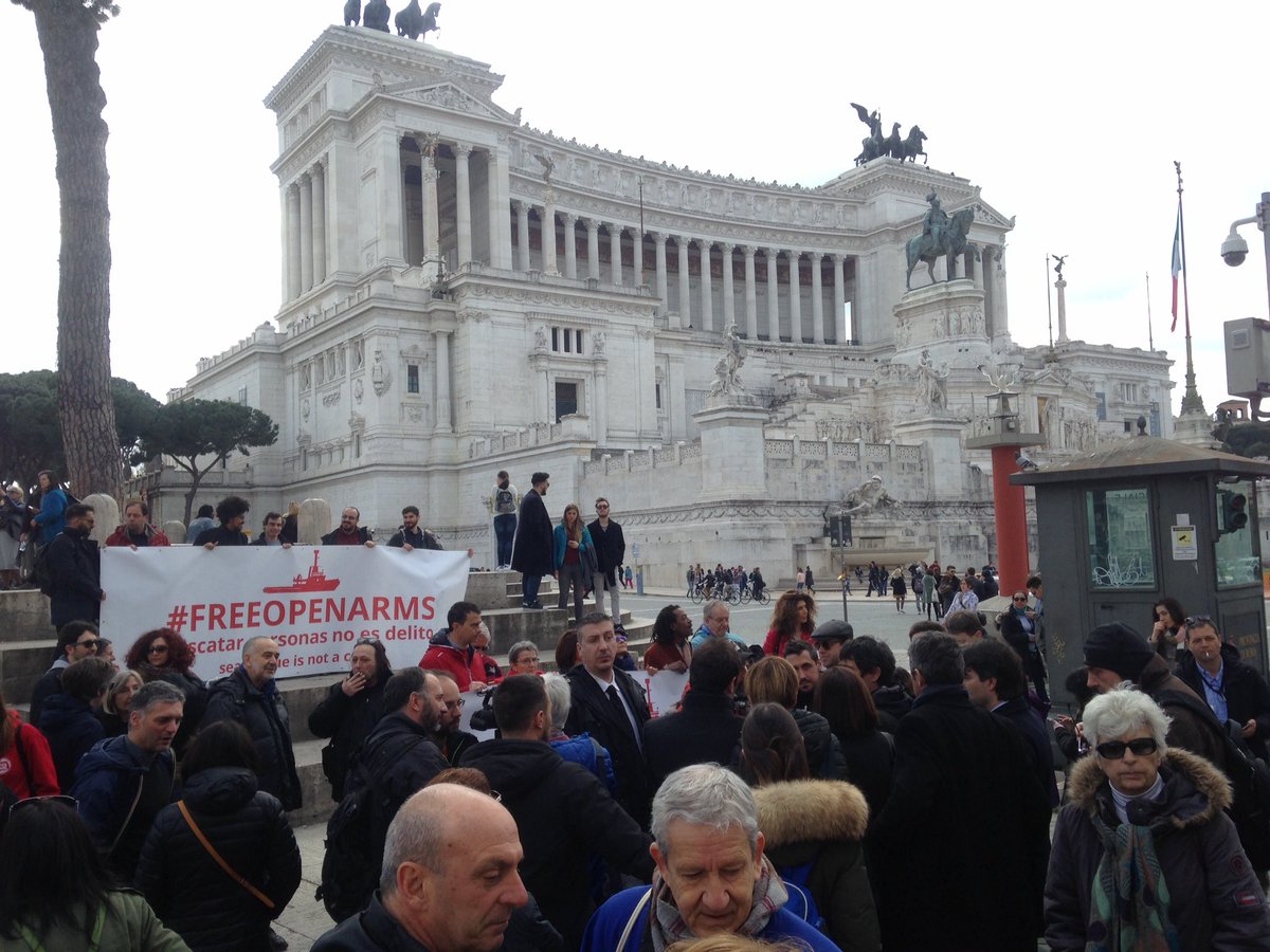 Concentración en Roma #FreeOpenArms en apoyo <a href="/openarms_fund/">Open Arms</a>