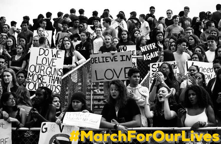 tizzywoman's tweet photo. 💥Today, millions are marching in protest against the senseless loss of life to gun violence.
⚡️We KNOW we have to take down the gun lobby to spark change. #WeCallBS! #NoRA
#VirtualMarchForOurLives
#GeeksMarch
#NeverAgain https://t.co/nWWjvw61sb