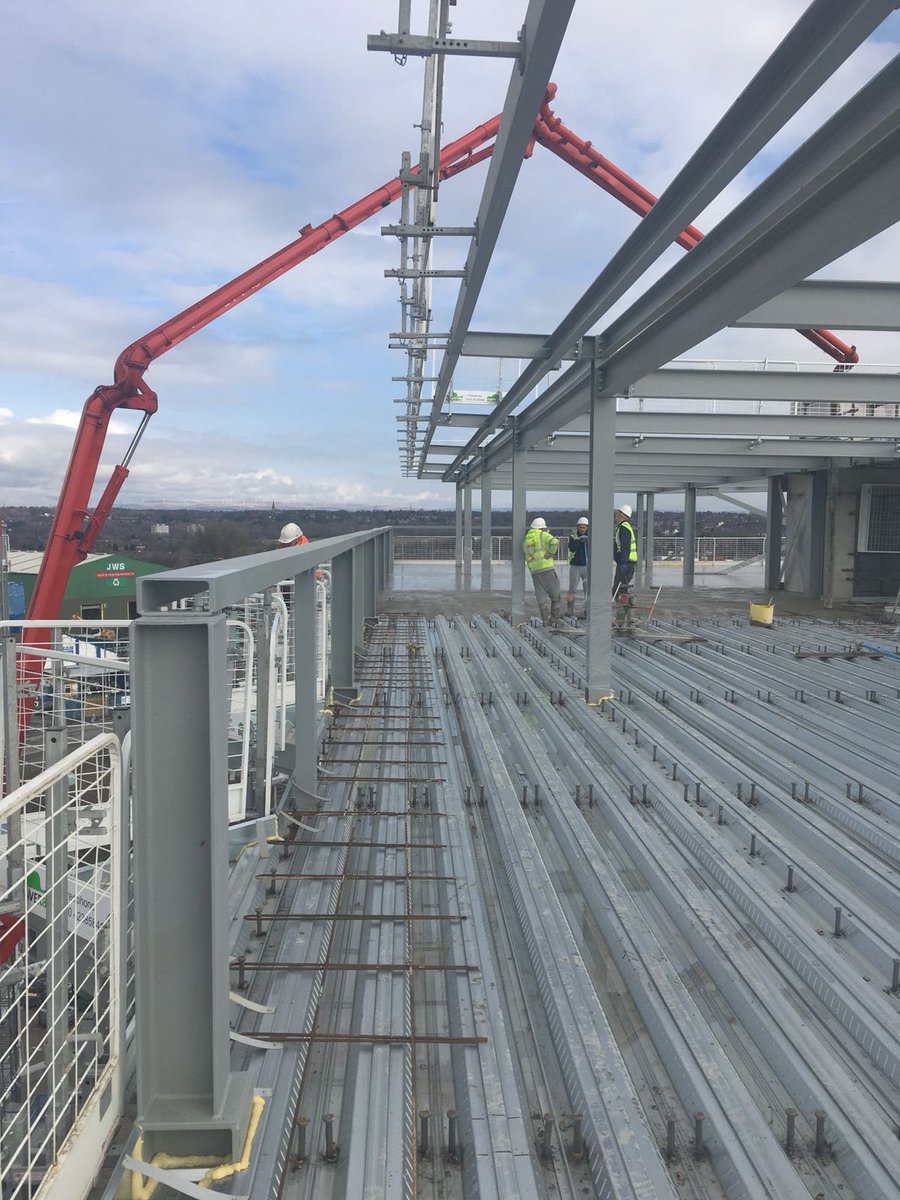 TechnicFloors's tweet photo. Final pour at Salford with @CEMEX_UK, 11,000m2 in 15 pours. Thanks for the great service👍 https://t.co/AZsfAJLCp0