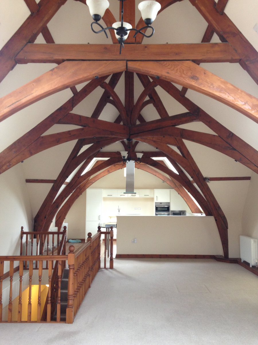 WetherbyLets's tweet photo. Would you like to live in a 'wow' property like this? If so call our office now on 01937 545388 #movewithus #monkfryston #lettings https://t.co/tutmgfsZOz