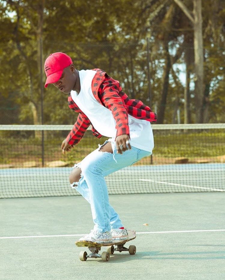 Fierygang's tweet photo. Glide through life even though hard times may come aroundβοΈ . Stay passion driven π₯π₯. #fierygang. https://t.co/u8MFSnsJOz