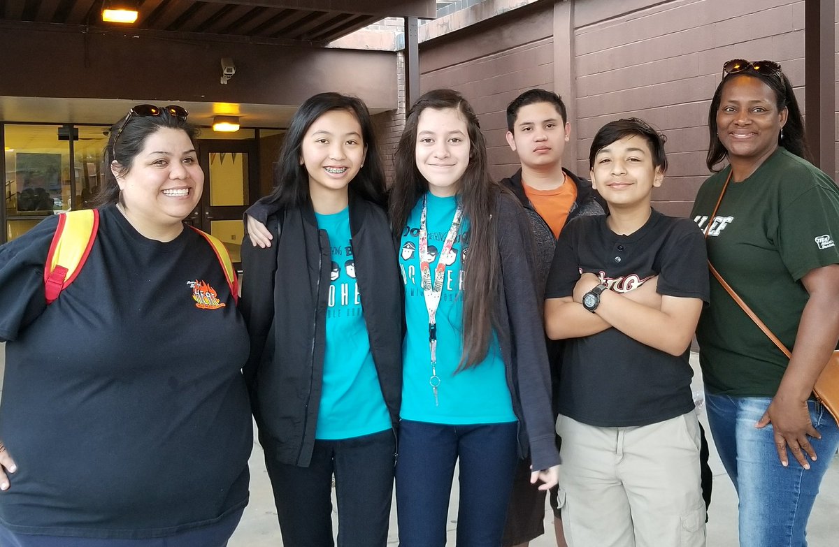 itsmrsgomez1112's tweet image. StuCo, Echo/ASP, &amp;amp; NJHS heading out to Trash Bash!  #servingourcommunity #morethanagrade