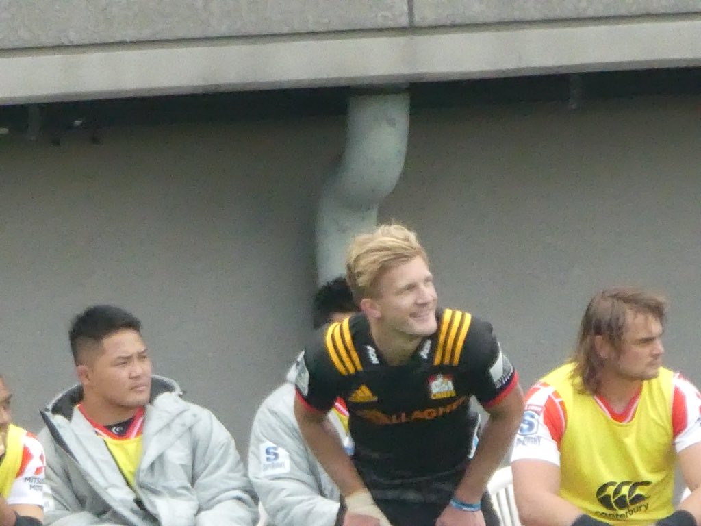 ダミアンマッケンジー