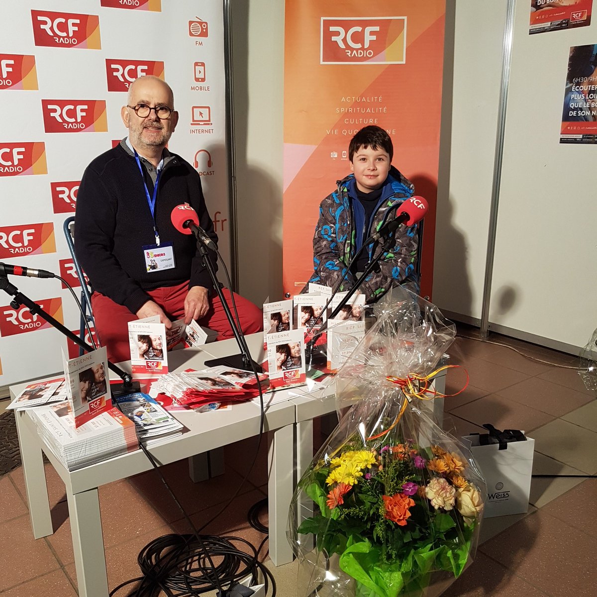 Salon @cap_42 en partenariat avec <a href="/RCFSaintEtienne/">RCF Saint-Étienne</a> vive intergénérationnel <a href="/g_fay2/">gerard Fay</a>