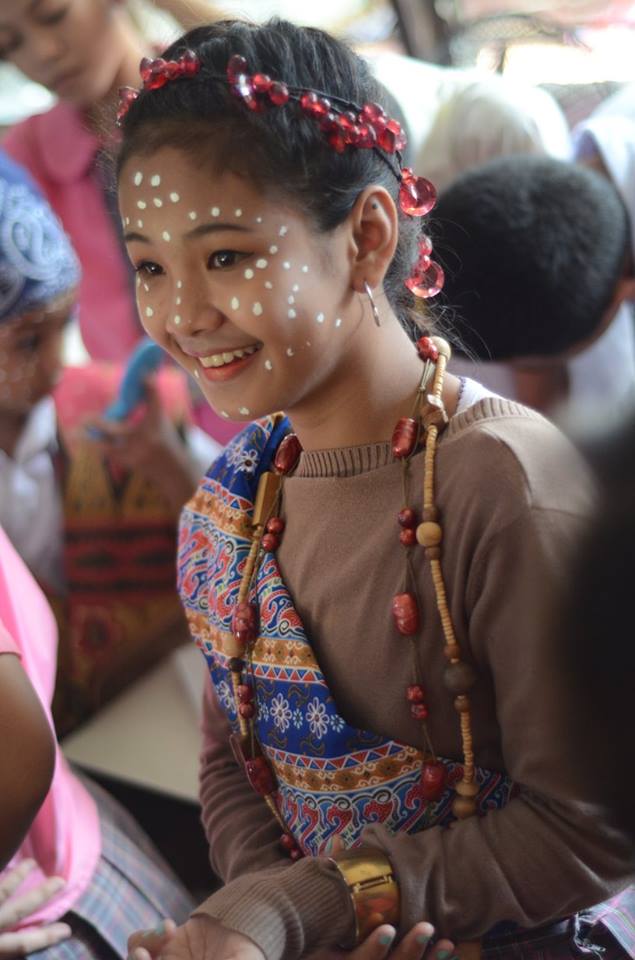 melodyaballe's tweet photo. Beauty of real Filipinaπ Smile is the most beautiful attire that never gets out of styleπ
#whysogorgeous? https://t.co/ybmCwDrj6t