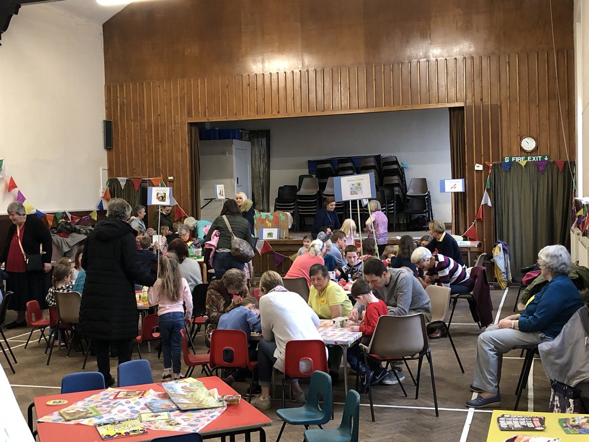 @BaptistStreet just finished youth event Crack an Egg. Great fun with lots of kids and powerful #Easter message. #hitchin